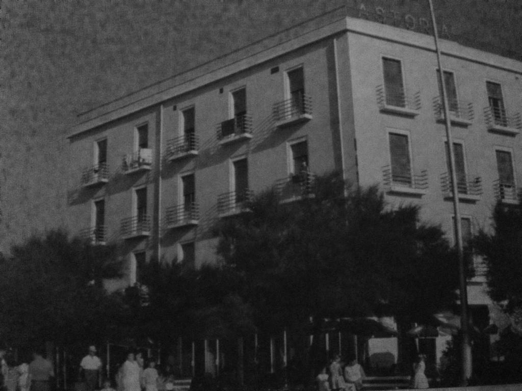 מלון פסארו Astoria מראה חיצוני תמונה