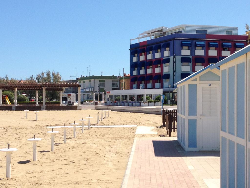 מלון פסארו Astoria מראה חיצוני תמונה